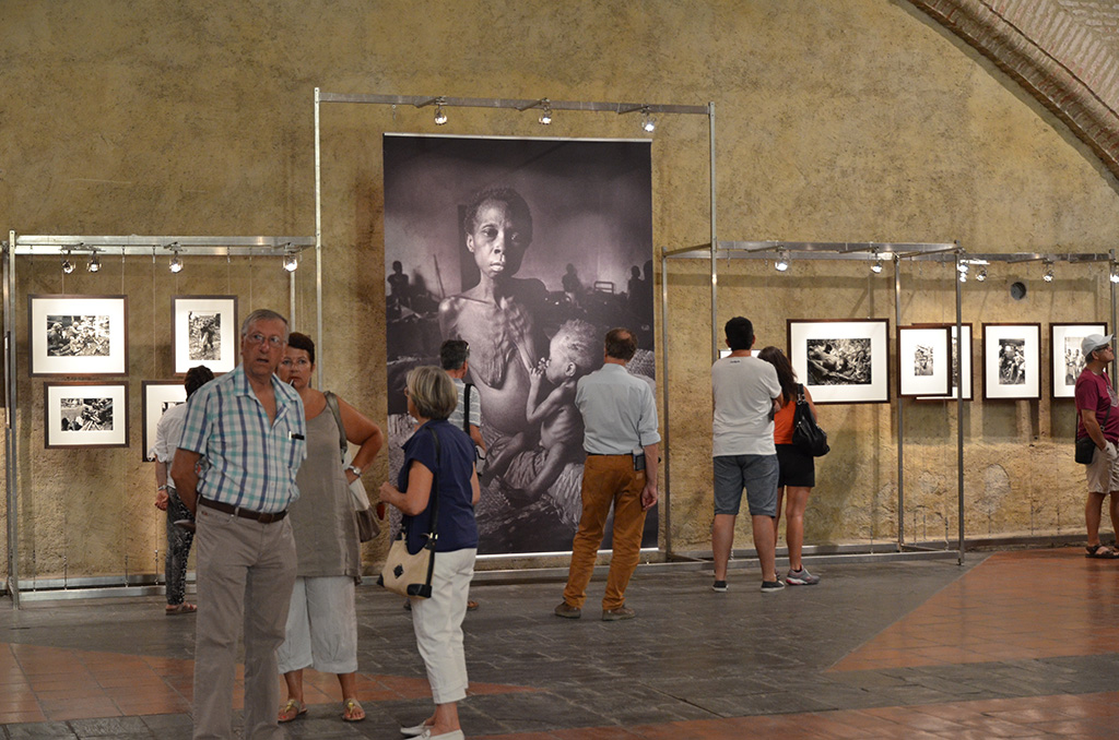 Exposition à l'église des Dominicains à Visa pour l'image - Perpignan