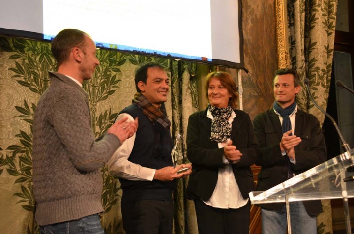 Pierre Meunier (Association Lucas Dolega), Majid Saeedi lauréat, Beatrice Tupin (Nouvel Obs) et Guillaume Cuvellier (Nikon) à l'Hotel de Ville de Paris (c) Geneviève Delalot