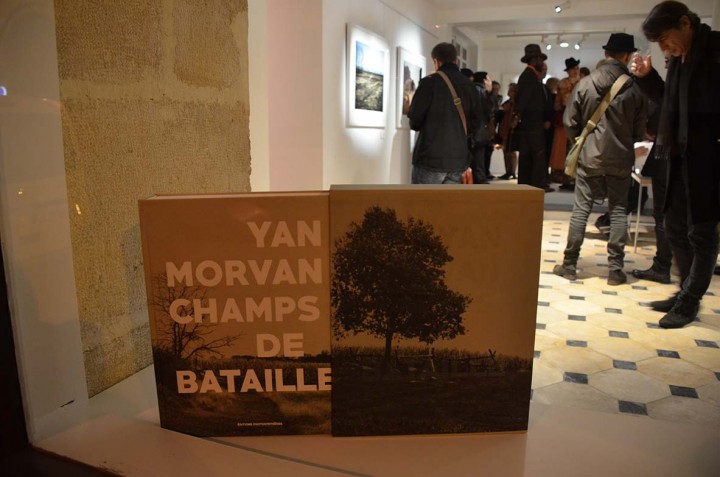 Paris le 9 nov 2015, Vernissage de l'exposition Champs de bataille de Yan Morvan et sortie du livre du même titre aux Editions Photosynthèse