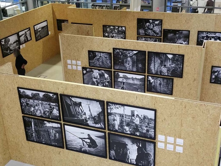 Le Havre (France) mars 2016 5ème édition des rendez-vous avec un photojournaliste au Havre. Exposition "Le mur et la peur" de Gael Turine en présence d'Alain Keler et Marie Dorigny. Photo Michel Puech