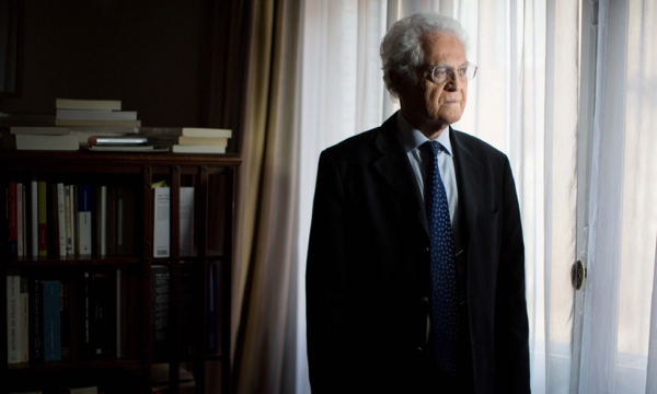 Paris 10 mars 2014 - Lionnel Jospin à son domicile parisien. br Photographie Bernard Bisson